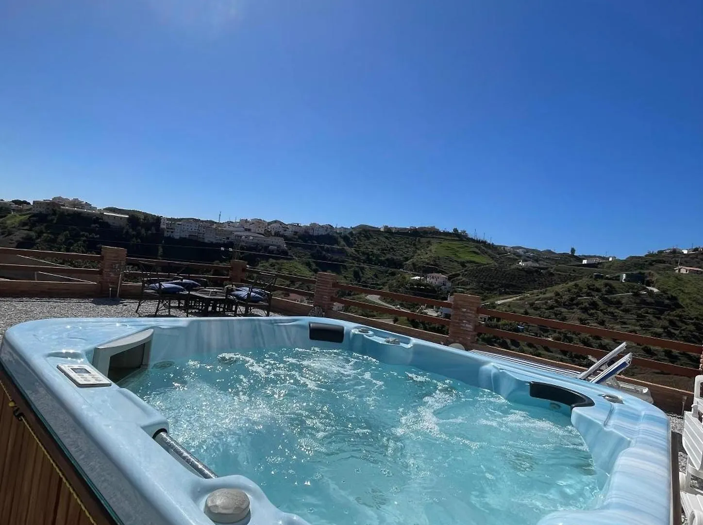 Evans Realty Bq Casa Vallejo & Jacuzzi & Bbq & Vistas Borge 0*,  Spain